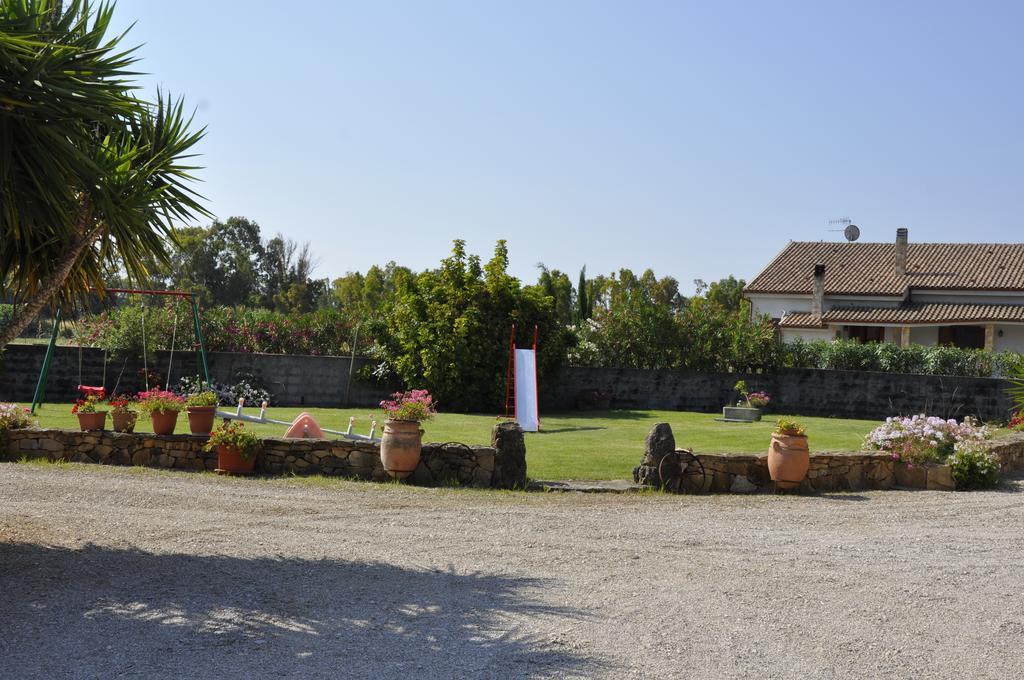 Agriturismo Sechi Campanedda Exterior photo
