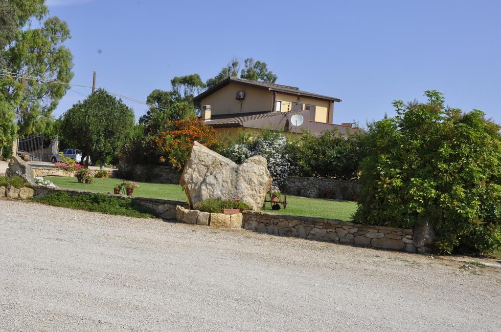 Agriturismo Sechi Campanedda Exterior photo